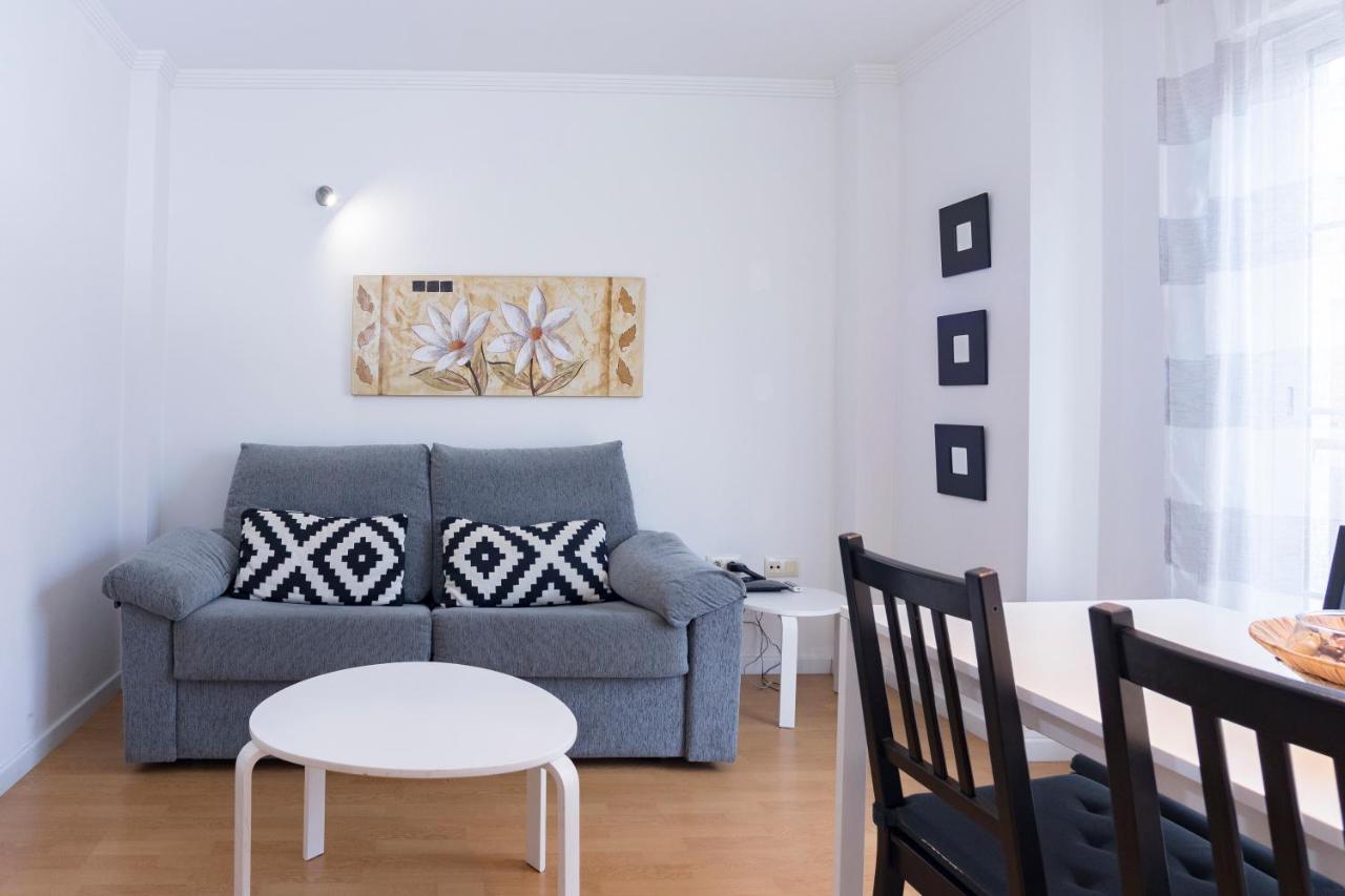 Livemalaga Ventura & Parking Lägenhet Exteriör bild